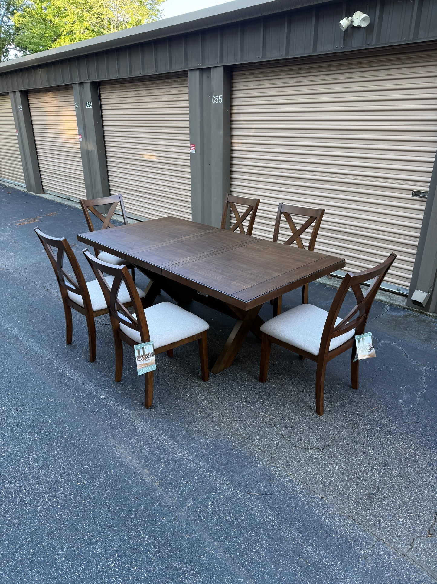 New with Tags 🏷️ Bayside Furniture Adjustable 7 PC Dining Room Table Set - Delivery Available!