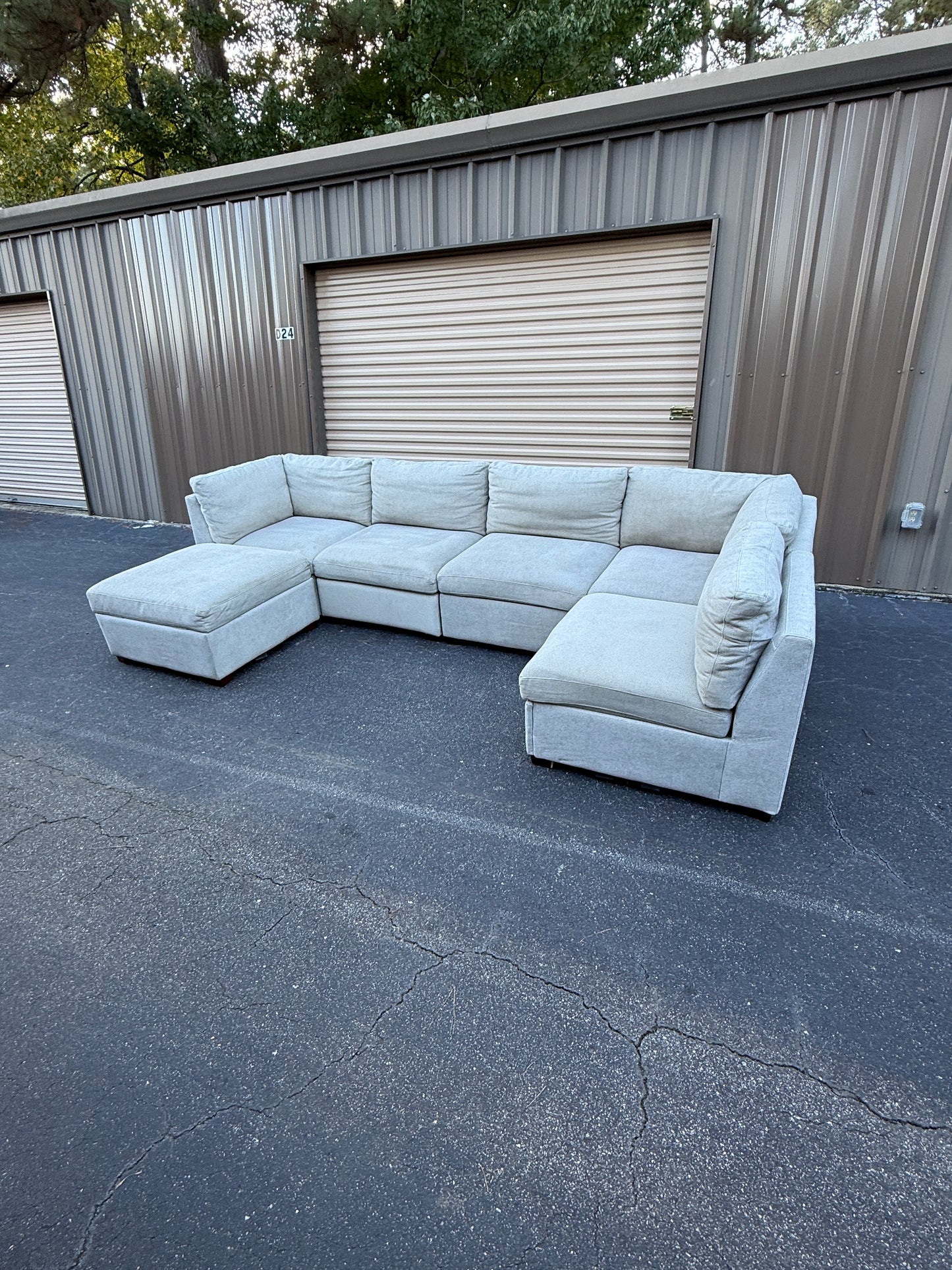 Like-New Thomasville Gray Modular Sectional Couch w/ Adjustable Recliners - Delivery Available!