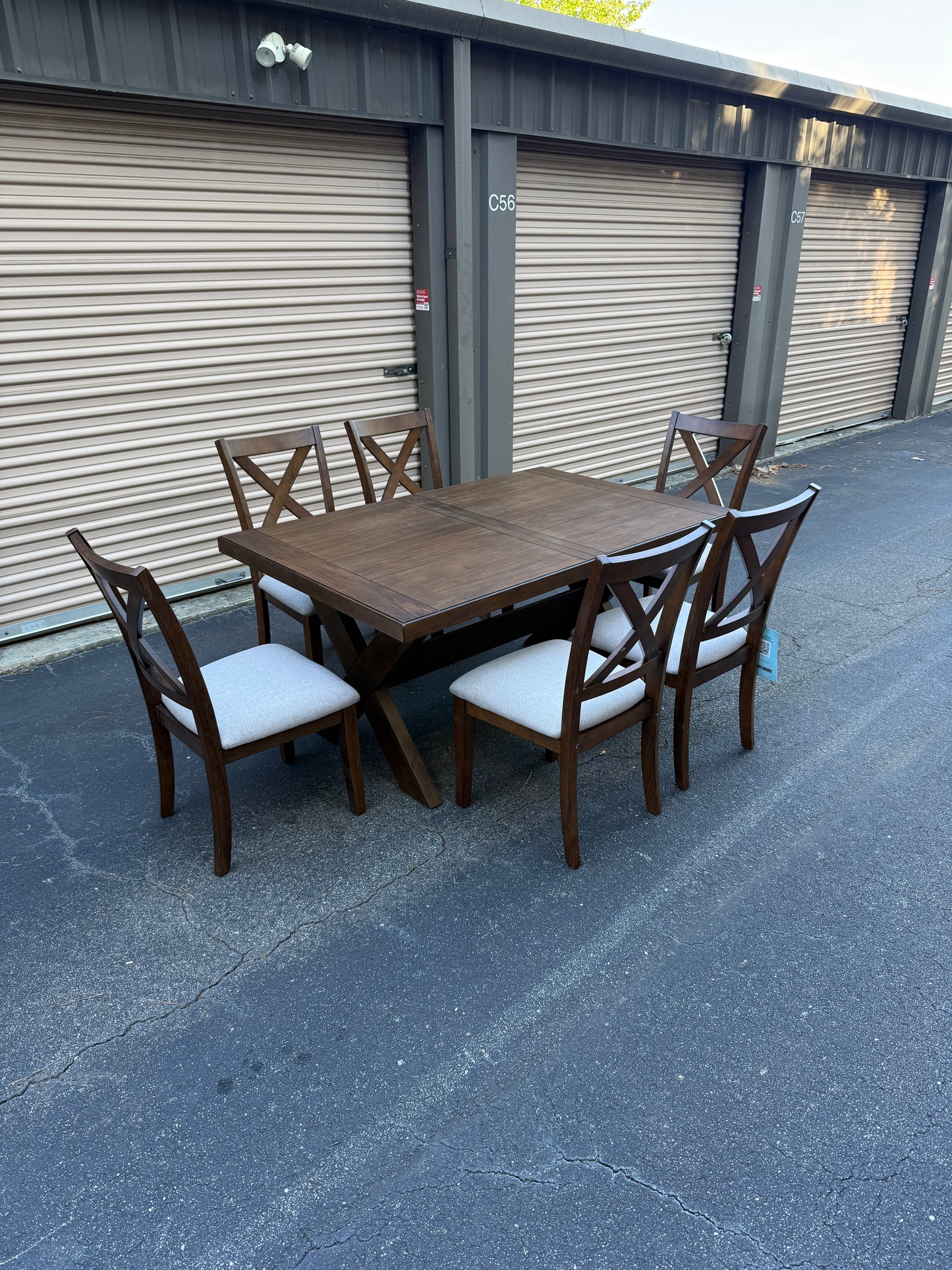 New with Tags 🏷️ Bayside Furniture Adjustable 7 PC Dining Room Table Set - Delivery Available!