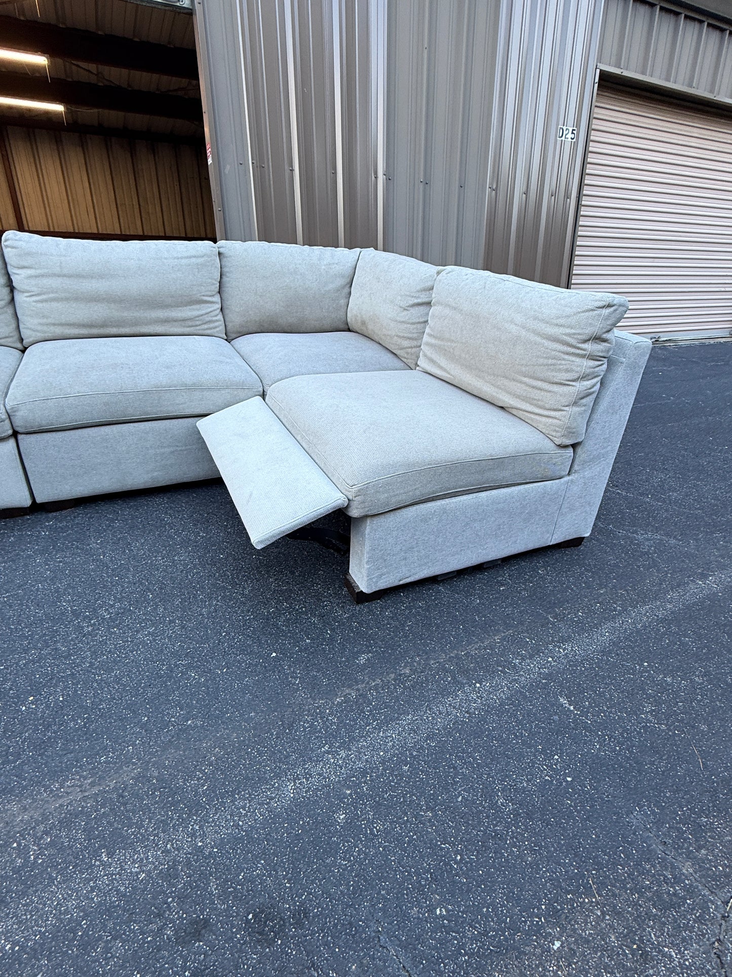 Like-New Thomasville Gray Modular Sectional Couch w/ Adjustable Recliners - Delivery Available!