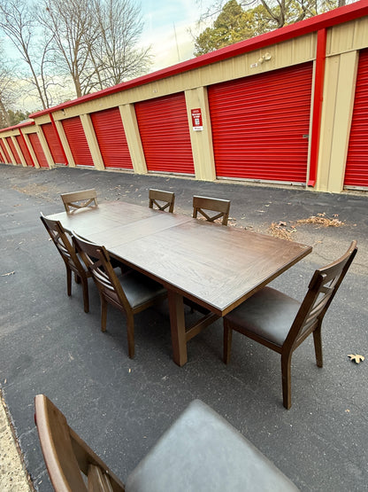 7PC Dining Room Table Set (Extendable) - Delivery Available!