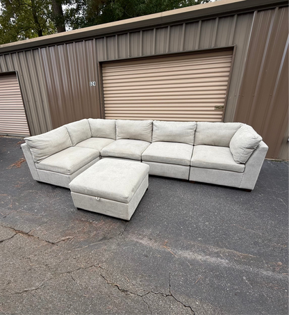 LIKE-NEW Thomasville Gray Modular Sectional Couch w/ Ottoman - Delivery Available!